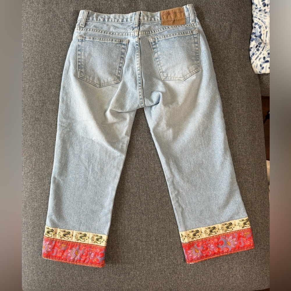 LONDONJEAN Blue Ankle Cropped Jeans with Red Trim - Picture 14 of 14